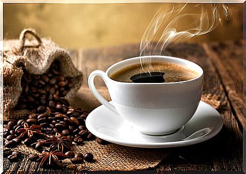 Coffee, food that a patient with colitis should avoid