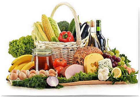 Eating a healthy diet is necessary to avoid stomach ulcers