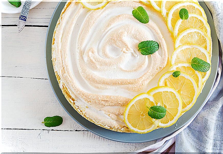 Gluten-free and dairy-free lemon meringue pie