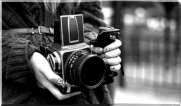 Girl with taking pictures
